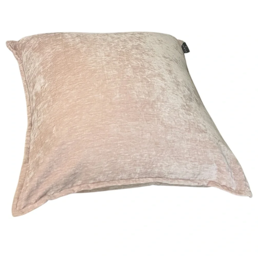 The Madison’ Dream Home Collection Velvet Rib Pink/Blush Textured Square Pillows